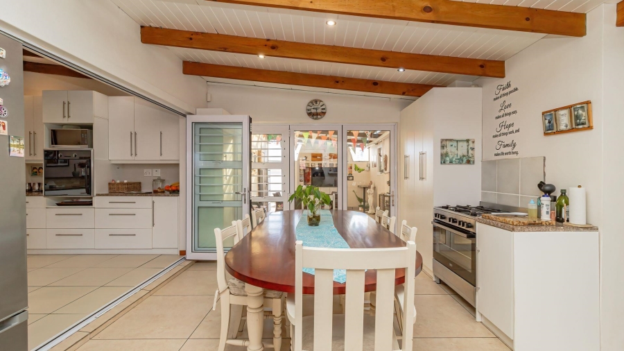 3 Bedroom Property for Sale in Gansbaai Central Western Cape